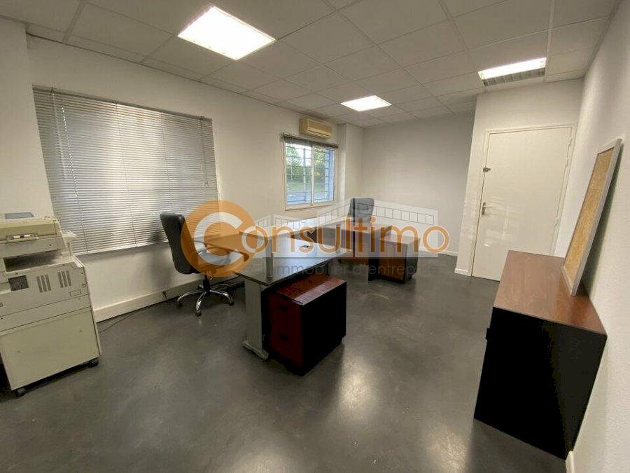 Bureau à louer 25 m² - Cenon