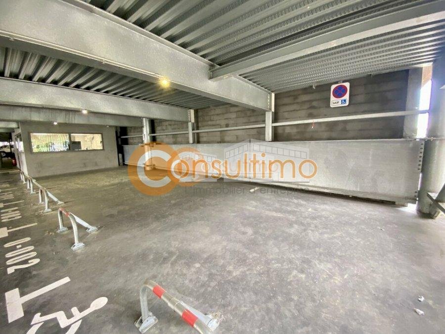 Local commercial à louer 120 m² - Bègles