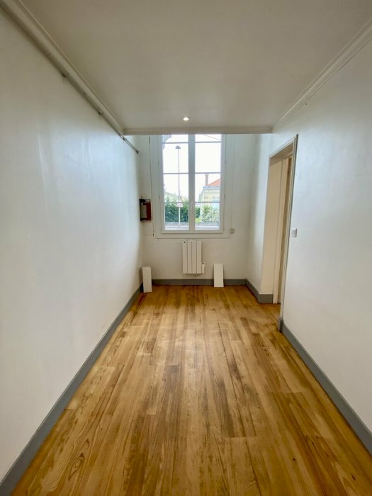 Local commercial à louer 115 m² - Saint-Médard-en-Jalles