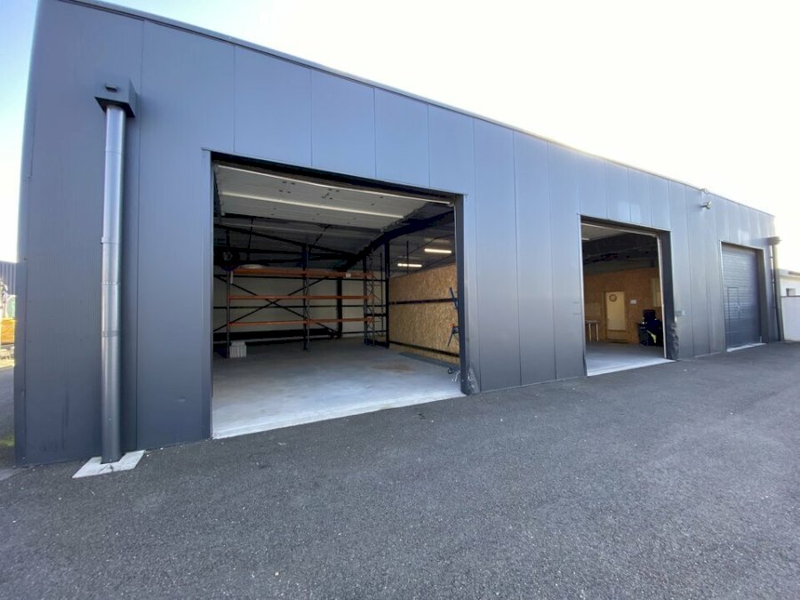Local d'activité à louer 300 m² - Mios