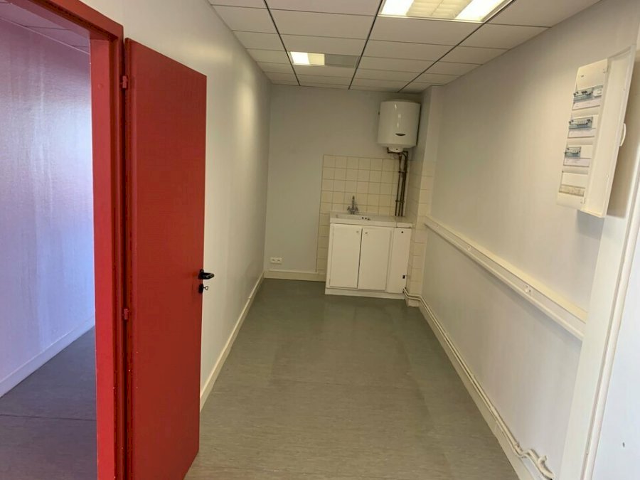 Bureau à louer 228 m² - Latresne