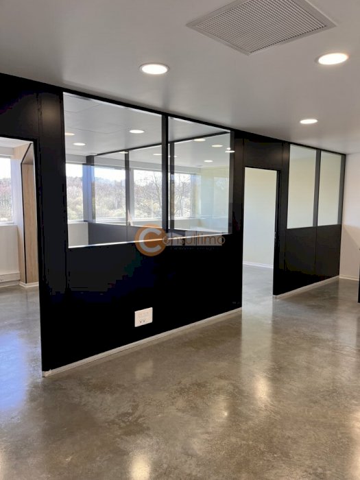 Bureau à louer 65 m² - Carbon-Blanc