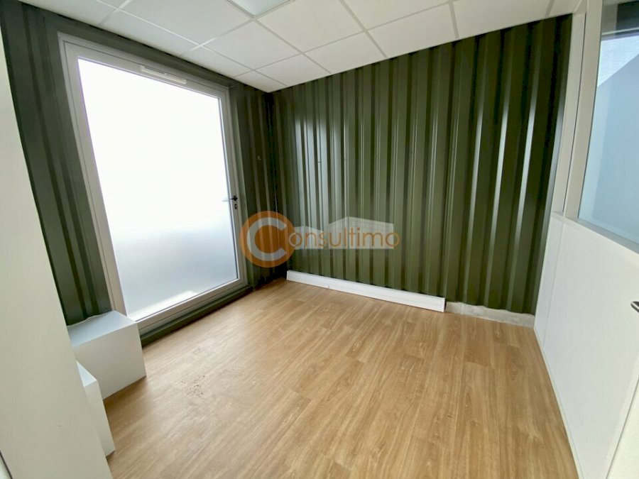 Bureau à louer 30 m² - Eysines