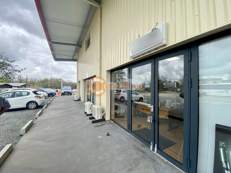 Local commercial à louer 25 m² - Saint-Caprais-de-Bordeaux