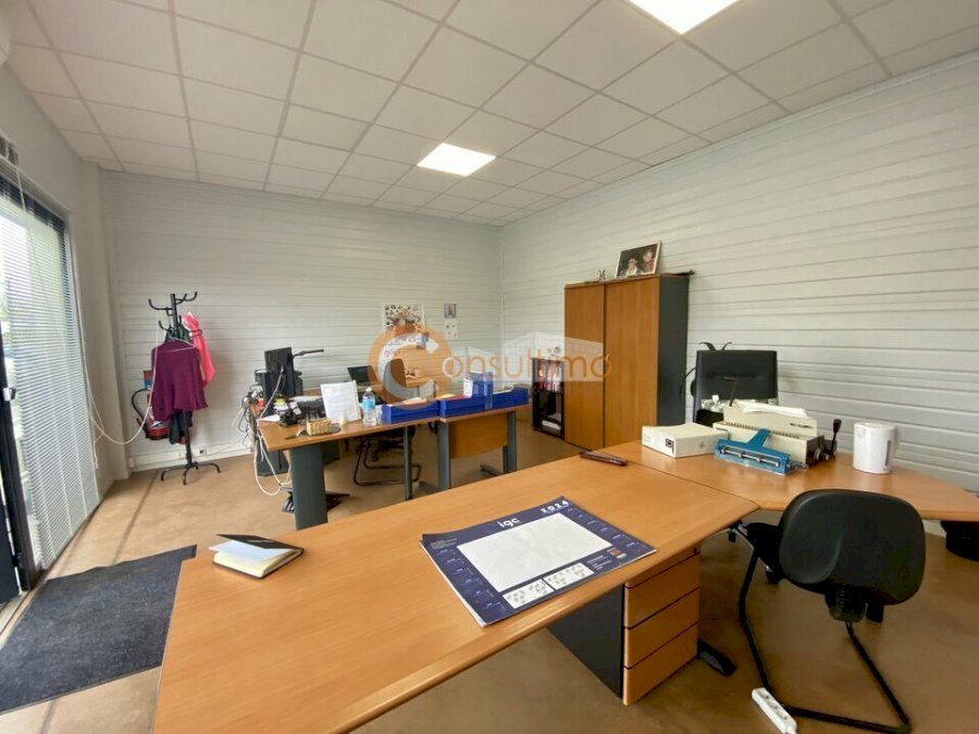 Local commercial à louer 25 m² - Saint-Caprais-de-Bordeaux