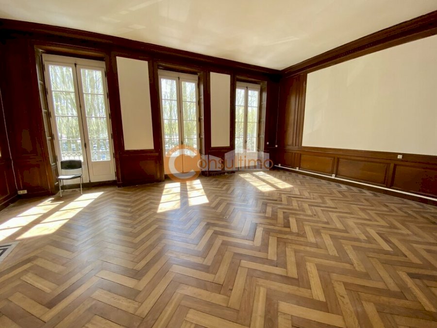 Bureau à louer 126 m² - Bordeaux