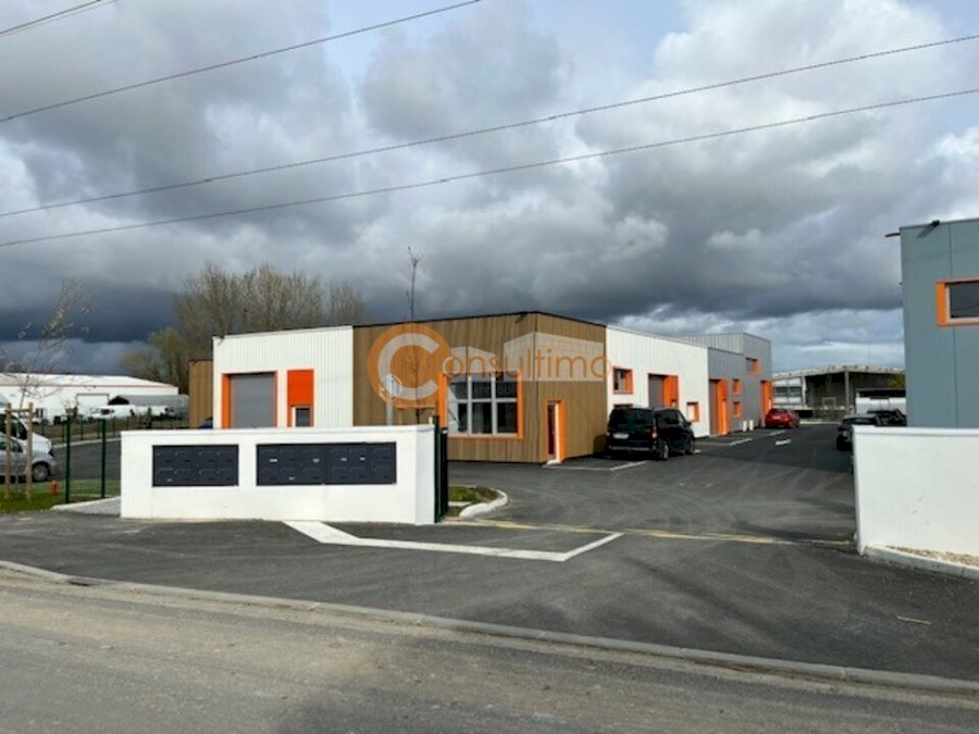 Local d'activité à acheter 255 m² - Carbon-Blanc