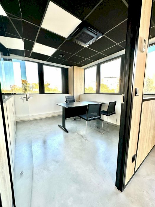 Bureau à louer 25 m² - Talence