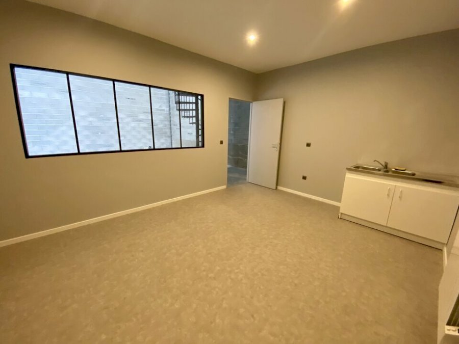 Local d'activité à louer 165 m² - Beychac-et-Caillau