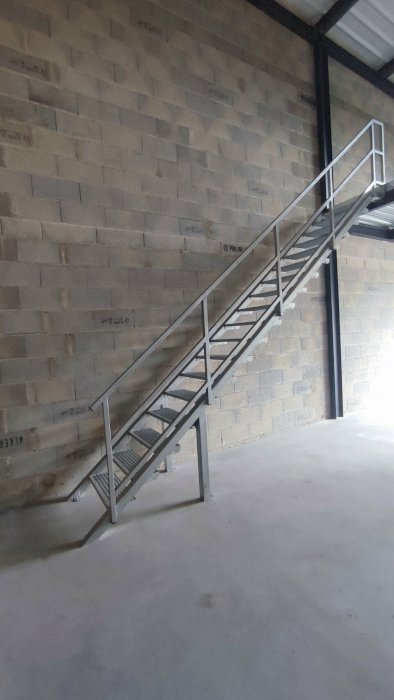 Local d'activité à louer 66 m² - Audenge