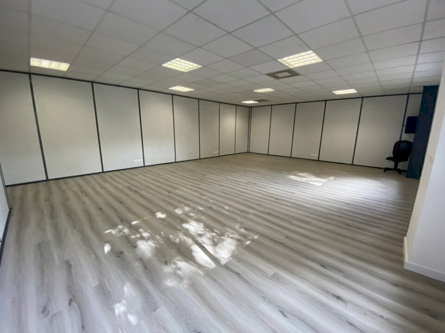 Bureau à louer 100 m² - Bordeaux