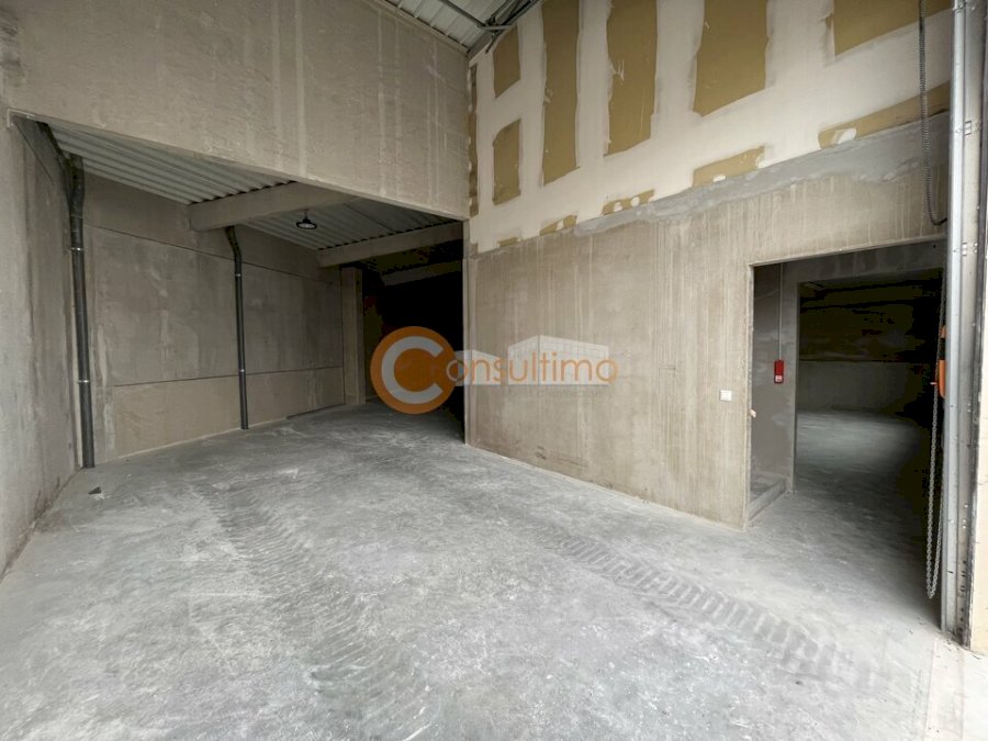 Local d'activité à acheter 187 m² - Mios