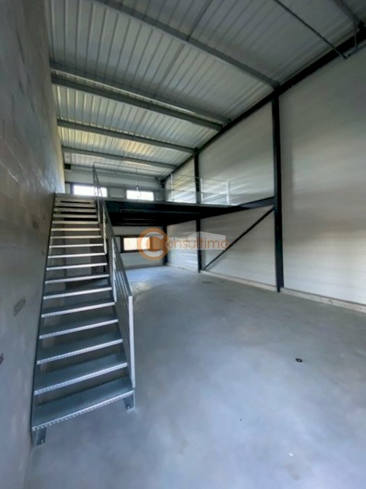 Local d'activité à louer 140 m² - Gujan-Mestras