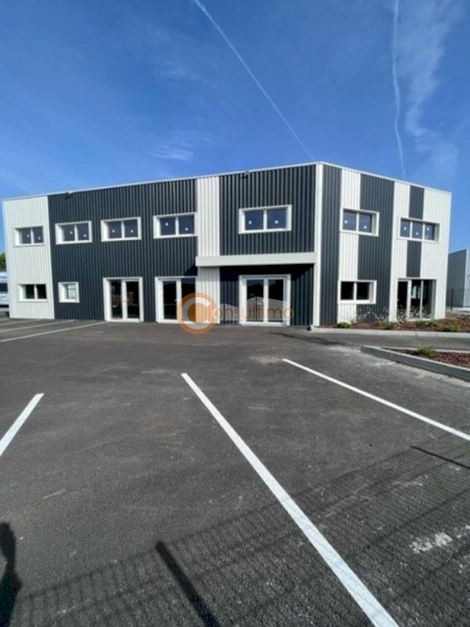 Bureau à louer 37 m² - Mios