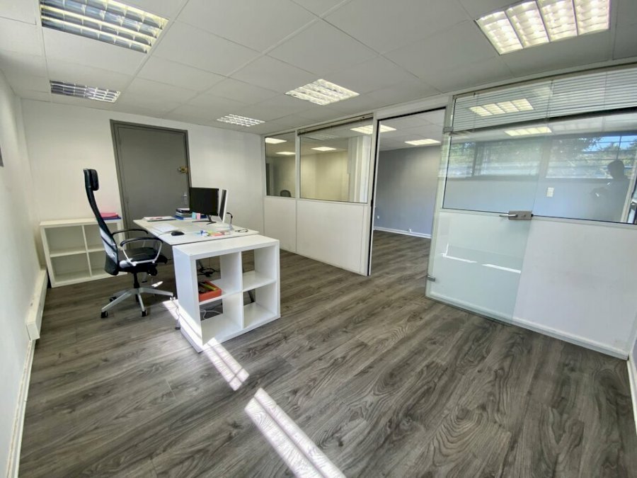 Bureau à louer 68 m² - Mérignac