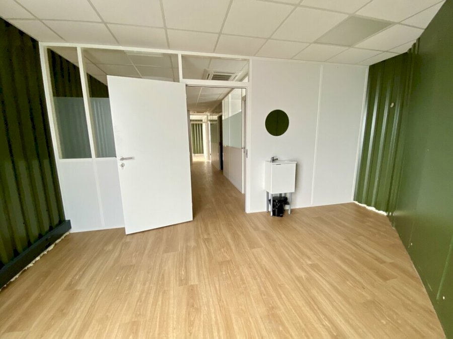 Bureau à louer 65 m² - Eysines