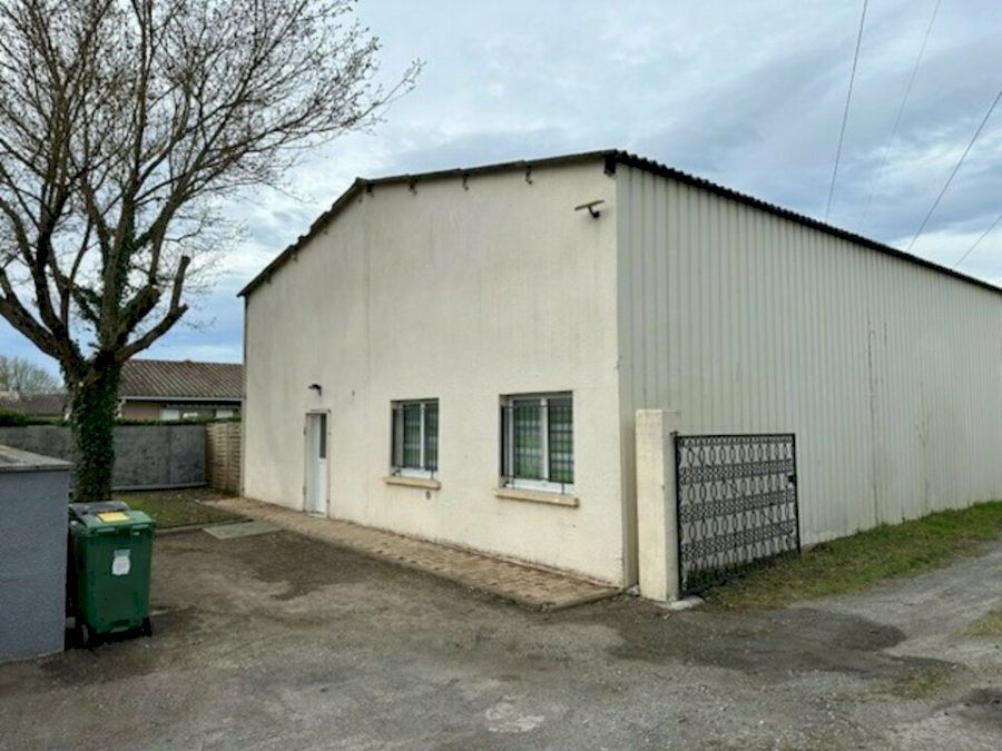 Local d'activité à louer 200 m² - Ambarès-et-Lagrave