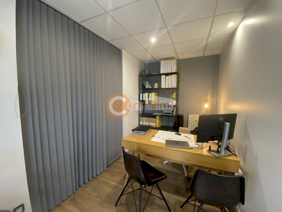 Local commercial à louer 62 m² - Bruges