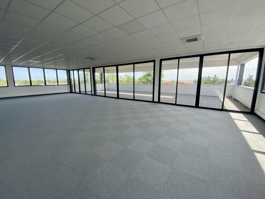 Bureau à louer 810 m² - Mérignac