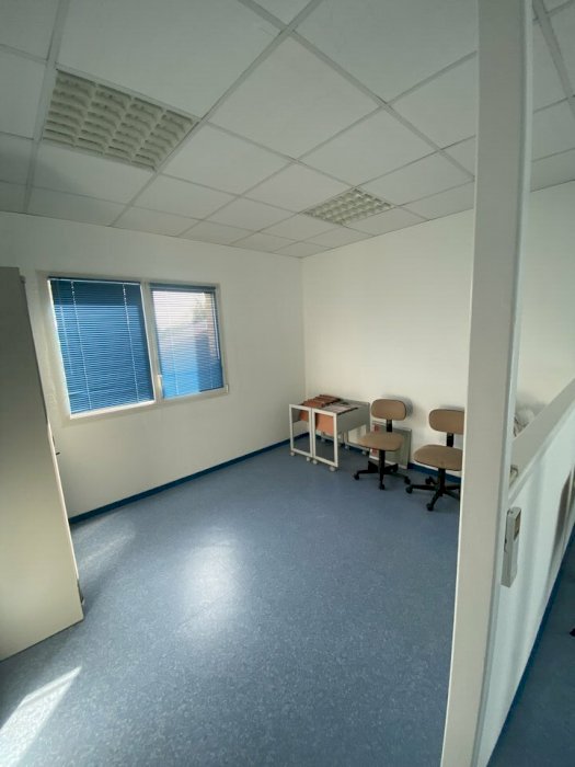 Bureau à louer 80 m² - Floirac
