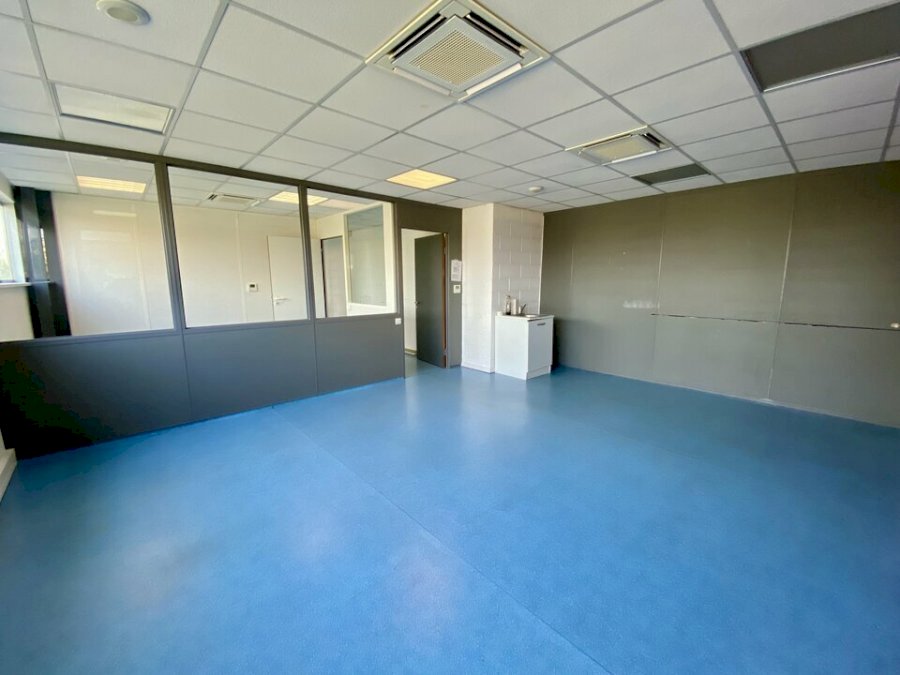 Bureau à louer 90 m² - Pessac