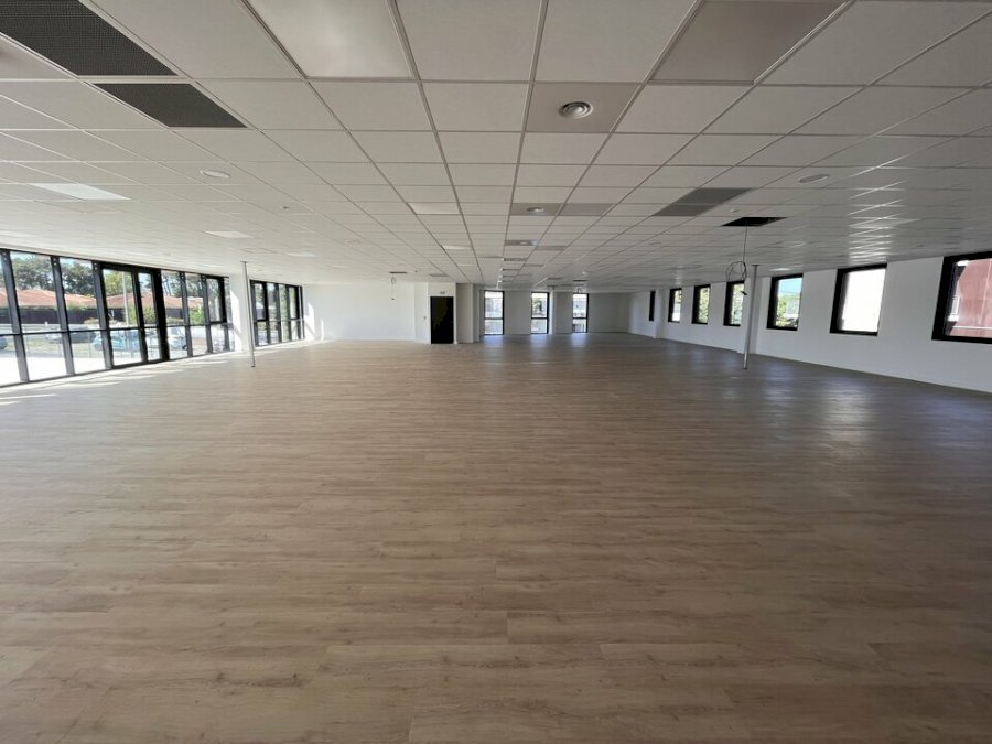 Bureau à louer 1000 m² - Mérignac