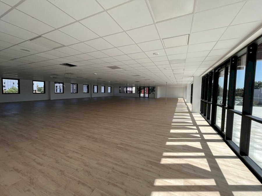 Bureau à louer 1000 m² - Mérignac