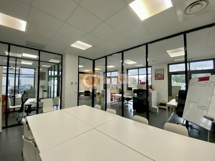 Local commercial à acheter 135 m² - Tresses