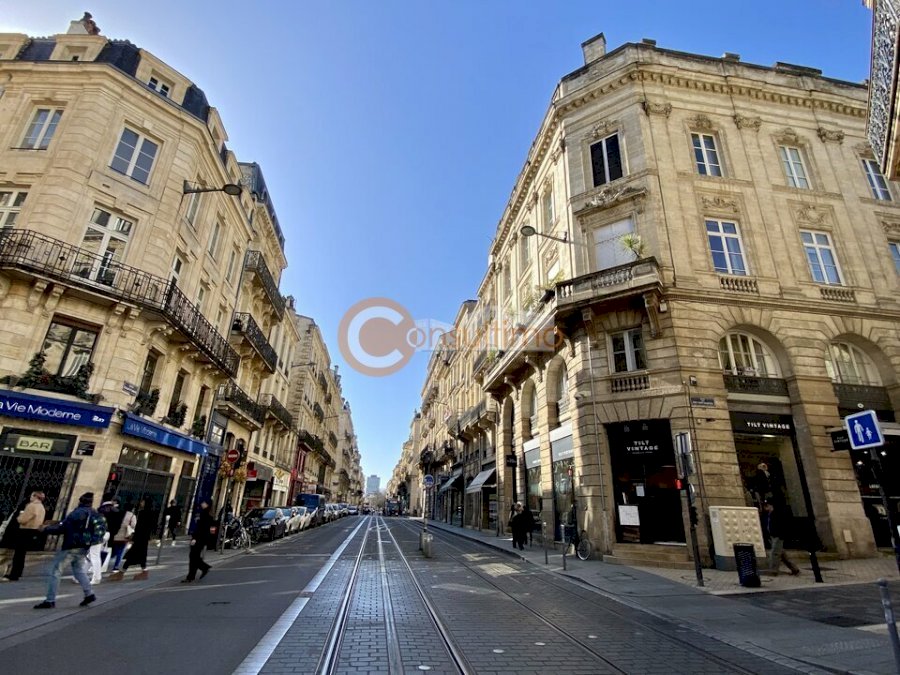 Bureau à louer 100 m² - Bordeaux
