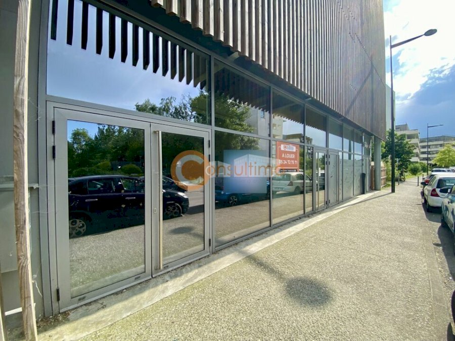 Local commercial à louer 120 m² - Bègles