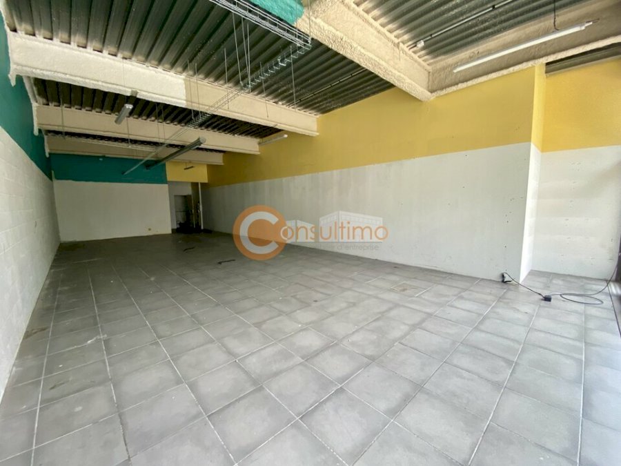 Local commercial à louer 120 m² - Bègles