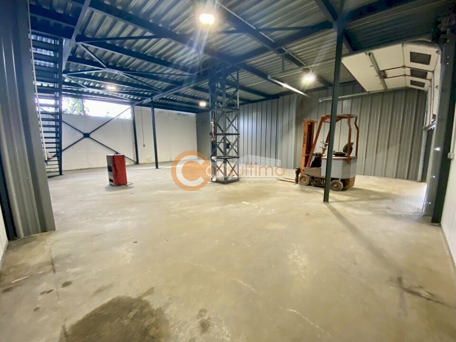 Local d'activité à louer 200 m² - Bègles