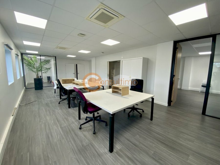 Bureau à louer 290 m² - Tresses