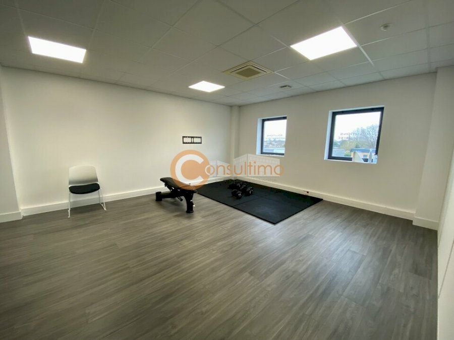 Bureau à louer 290 m² - Tresses