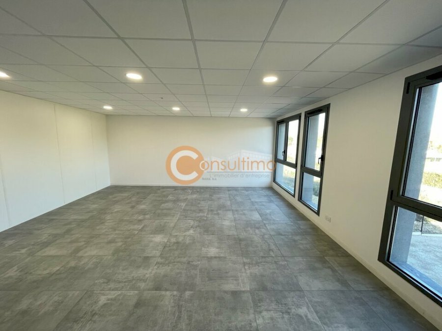 Bureau à louer 46 m² - Montussan