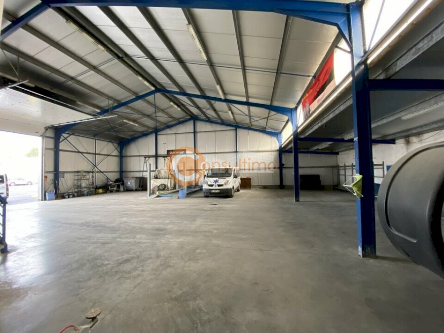 Local d'activité à louer 400 m² - La Teste-de-Buch