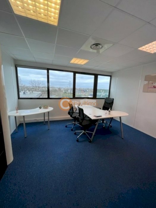 Bureau à louer 107 m² - Mérignac