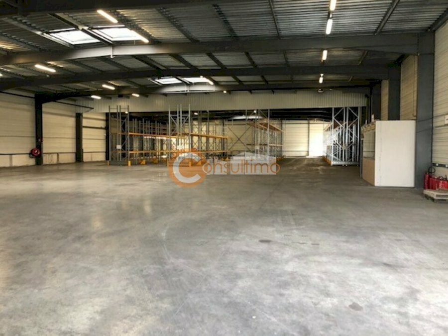 Entrepôt à louer 2000 m² - Le Haillan