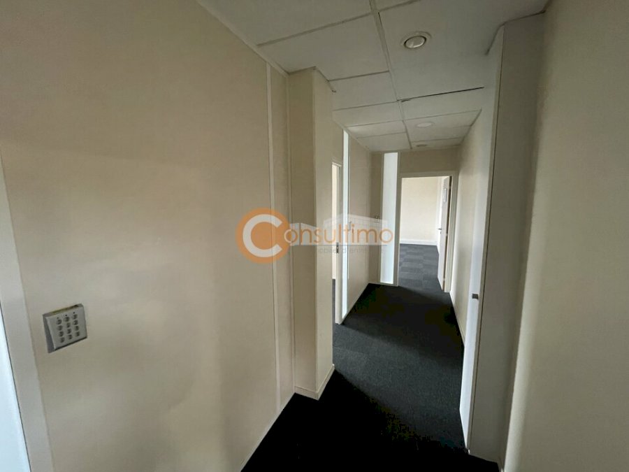 Bureau à louer 81 m² - Bordeaux