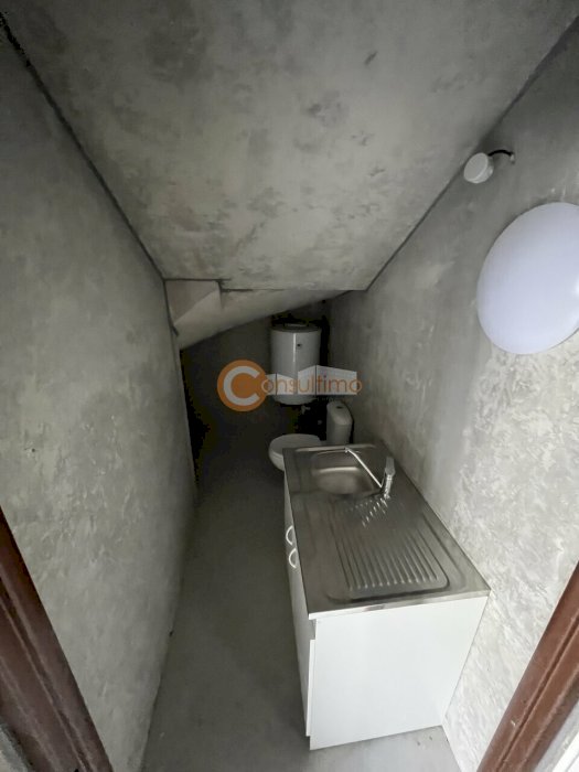 Local d'activité à louer 187 m² - Mios