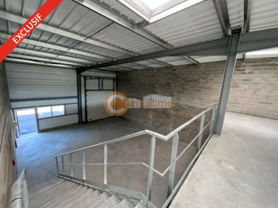 Local d'activité à louer 342 m² - Mios