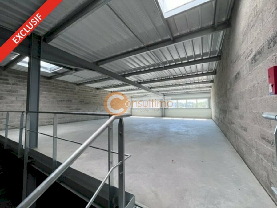 Local d'activité à louer 342 m² - Mios