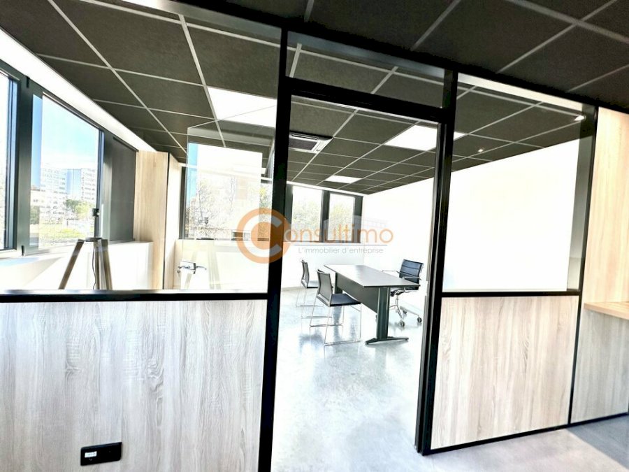 Bureau à louer 25 m² - Talence