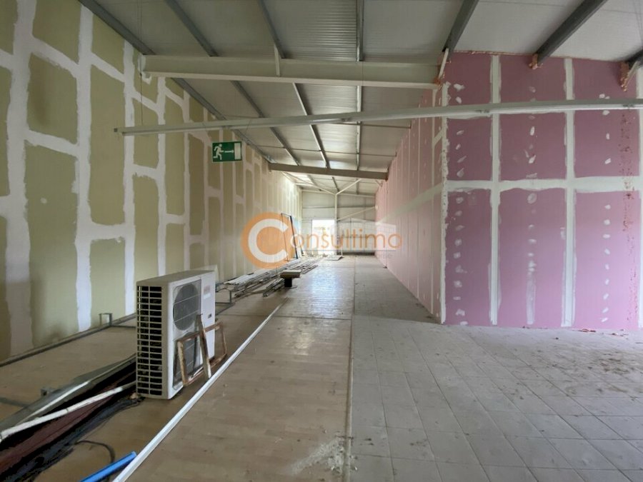 Local commercial à louer 500 m² - Saint-Martin-Lacaussade