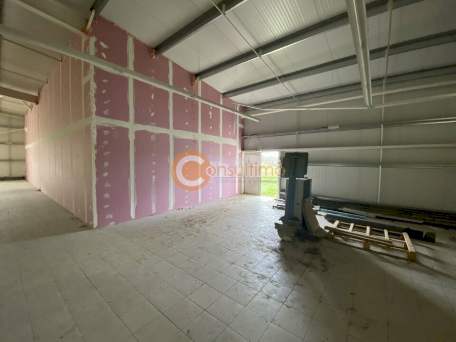 Local commercial à louer 500 m² - Saint-Martin-Lacaussade