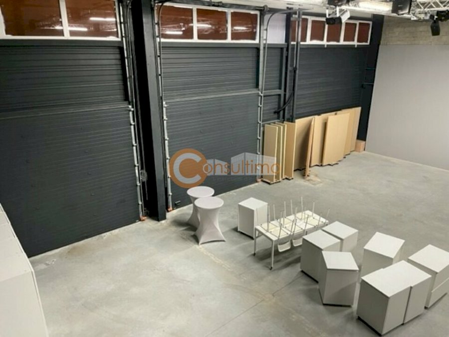 Local d'activité à louer 417 m² - Beychac-et-Caillau
