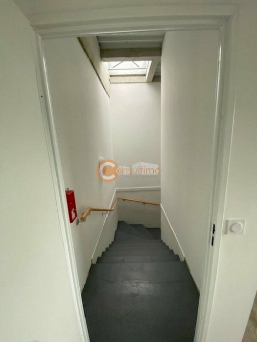 Local d'activité à louer 224 m² - Mios