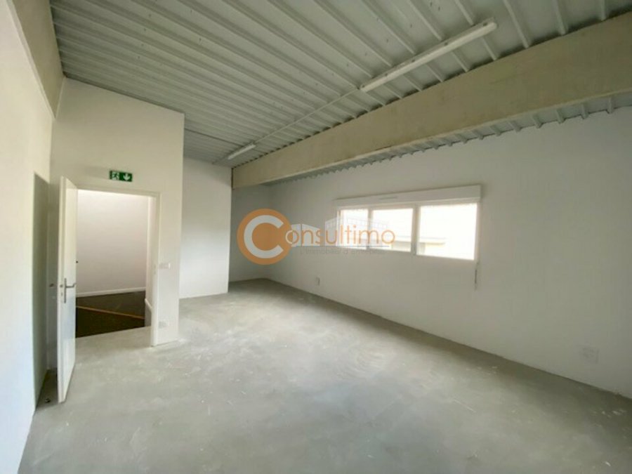 Local d'activité à louer 224 m² - Mios