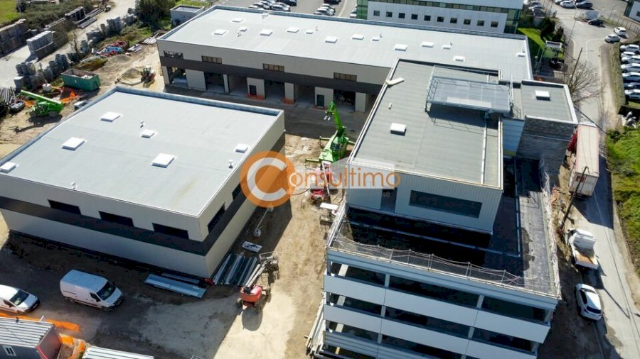 Local d'activité à louer 249 m² - Artigues-près-Bordeaux