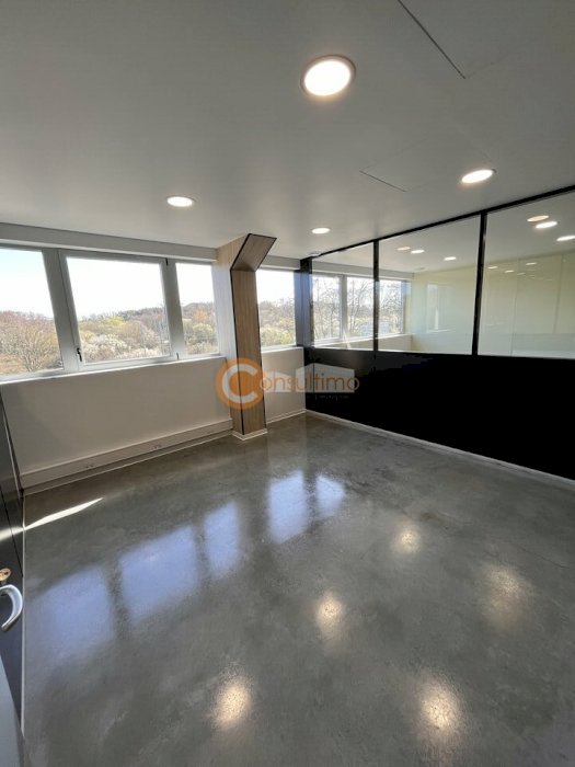 Bureau à louer 25 m² - Carbon-Blanc